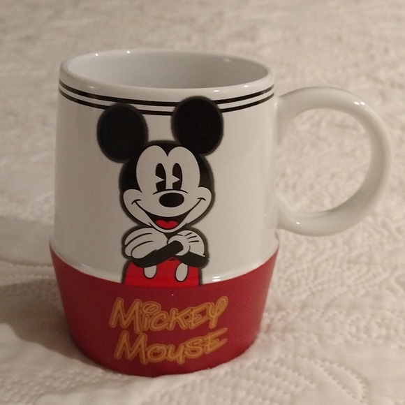 ⚜️ Mickey Mouse Mug - Picture 2 of 6